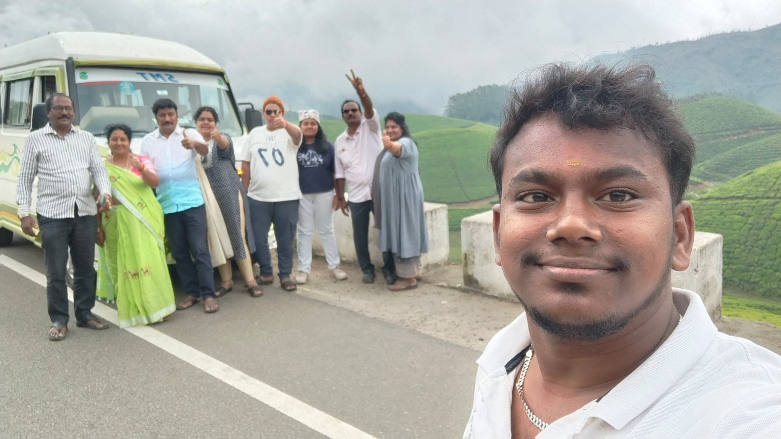 Happy customers in Ooty tea estates